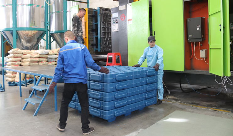 還在發愁托盤承重不夠?吹塑托盤廠家為您解憂