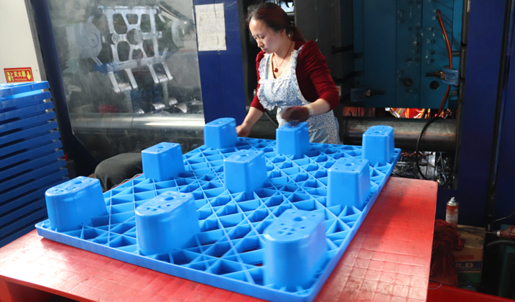 塑料托盤(pán)多少錢(qián)一個(gè)?五大決定因素你知道嗎?