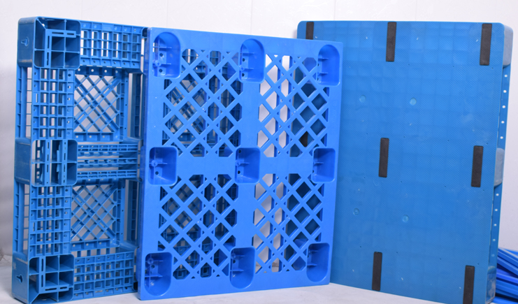 塑料托盤多少錢？怎么挑選“經(jīng)濟(jì)適用型”托盤？