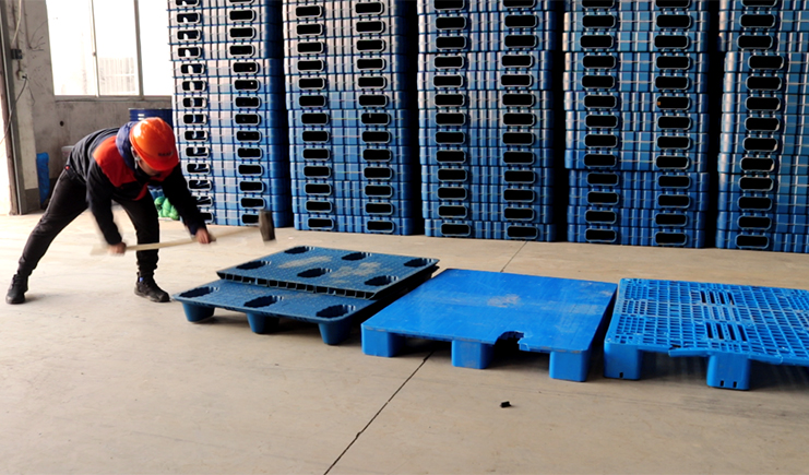 砸！砸！砸！這家吹塑塑料托盤竟然砸不爛？？？