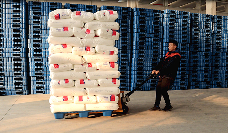 不為五斗米折腰，卻為吹塑托盤抬頭？