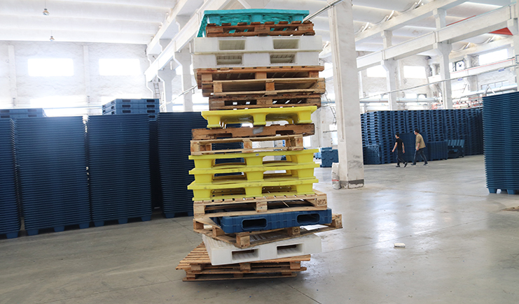 吹塑托盤廠家,帶您一篇文章讀懂各種托盤的優(yōu)劣